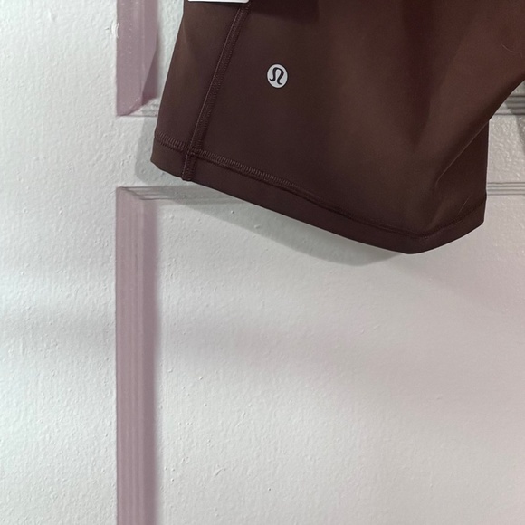 High-Rise Short with Pockets - Picture 7 of 7